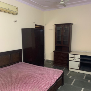 Bedroom in 1.5 BHK Builder Floor at Kalkaji – for Rent