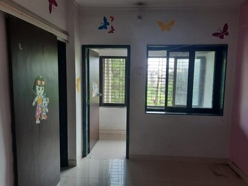Room in 2 BHK Apartment at Sbi Colony – for Sale