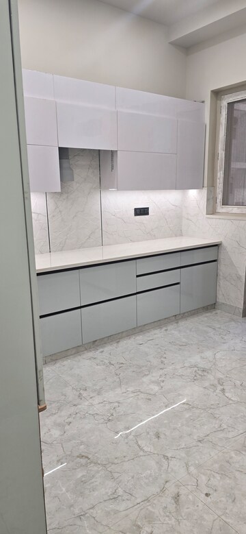 Staircase in 3 BHK Builder Floor at BP Homes, Sector 85 – for Rent