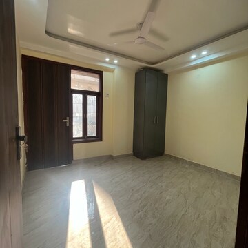 Bedroom in 3 BHK Builder Floor at Gadaipur – for Sale