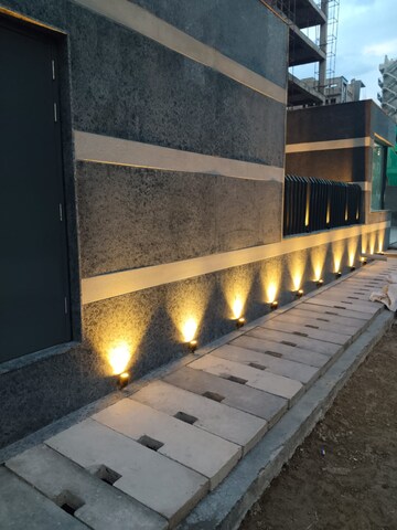 Office Space – Exterior View View at Noida Expressway - for Sale