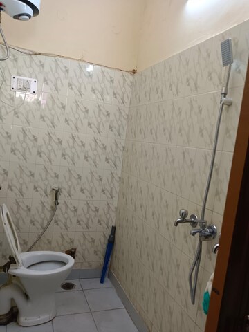 Bathroom in 1 BHK Builder Floor at Lajpat Nagar 4 – for Rent