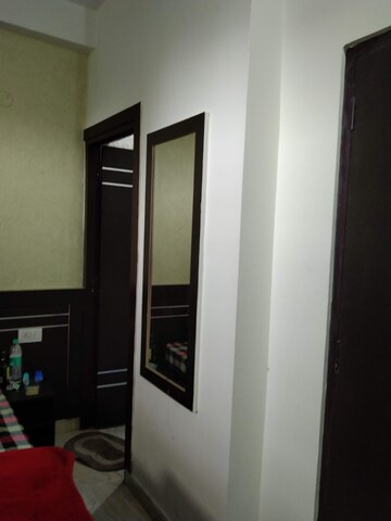 Room in 1 RK Builder Floor at Sector 40 – for Rent