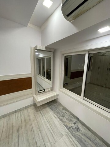 Room in 2 BHK Apartment at Palash Towers, Andheri West – for Sale