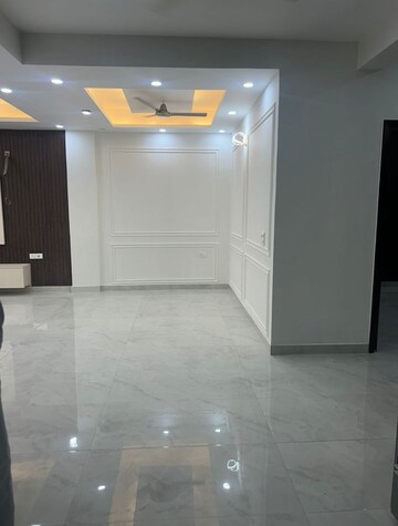 Room in 3 BHK Builder Floor at Sushant Lok 3, Sector 57 – for Sale