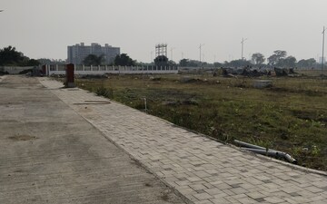 Plot For Sale in Besa Pipla rd