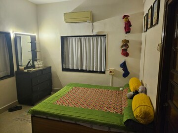 Bedroom in 5 BHK Villa at Chembur – for Rent