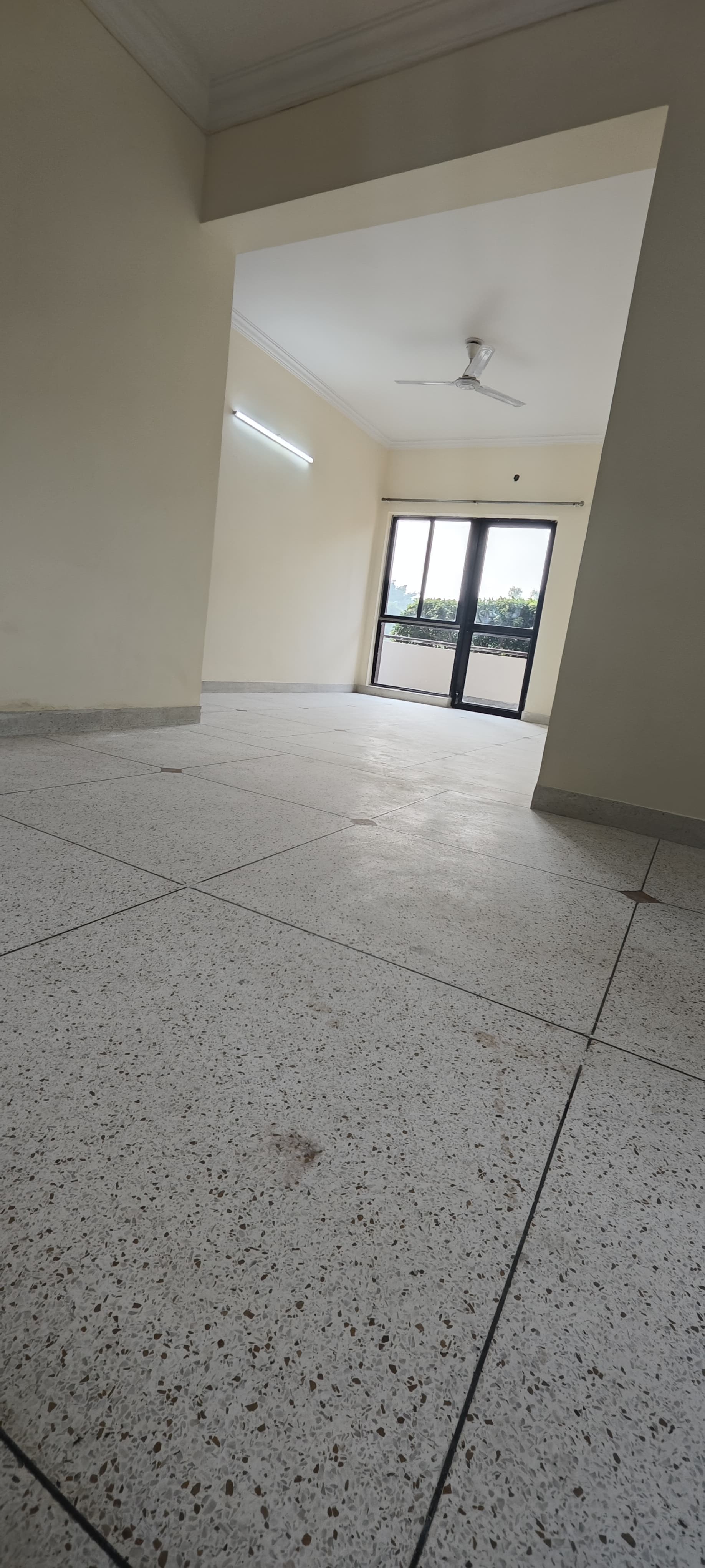 3 BHK Builder Floor For Sale in Smart World Gems