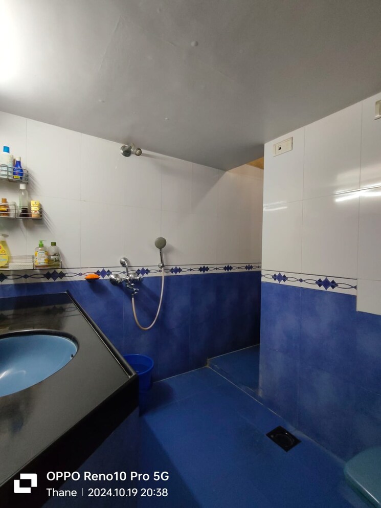 Bathroom, shree-sai-baba-aasavari 2 Bedroom 696 Sq.Ft. Apartment In Vartak Nagar Thane 8100412