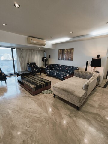 Living Room in 4 BHK Apartment at Basant Garden – for Rent