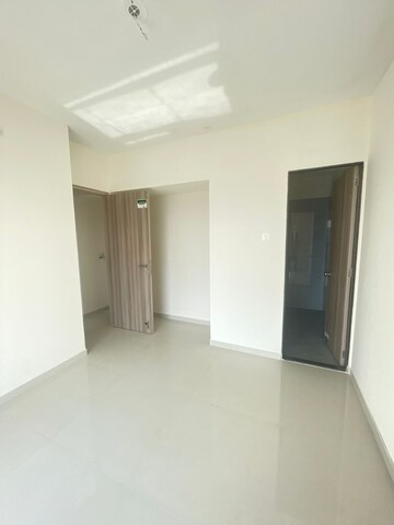 Room in 1 BHK Apartment at Ashar Axis, Subhash Nagar – for Rent