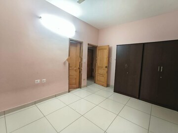 Room in 3 BHK Apartment at Saveria Winston, Marathahalli – for Sale