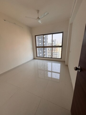 Room in 2 BHK Apartment at Rajesh Raj Infinia, Malad West – for Rent