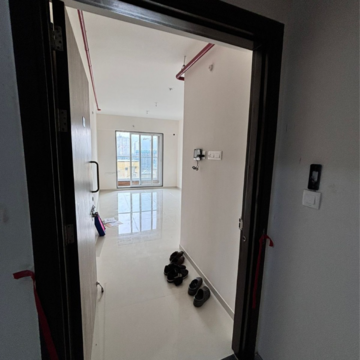 Room in 2 BHK Apartment at Ashar Axis, Subhash Nagar – for Rent