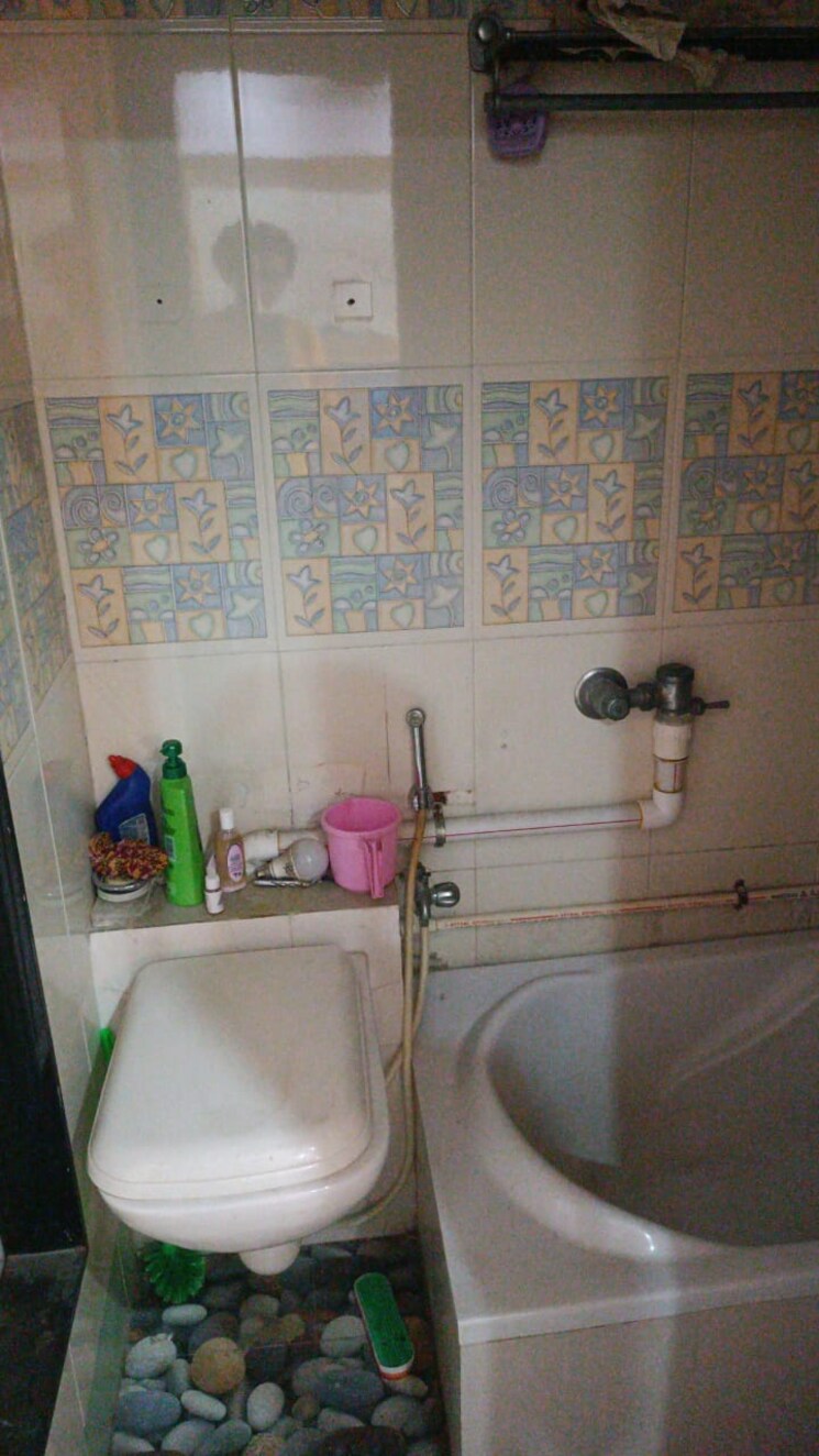 Bathroom, dosti-group-acres 2 Bedroom 640 Sq.Ft. Apartment In Wadala East Mumbai 8100490