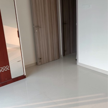 Room in 2 BHK Apartment at Ashar Axis, Subhash Nagar – for Rent