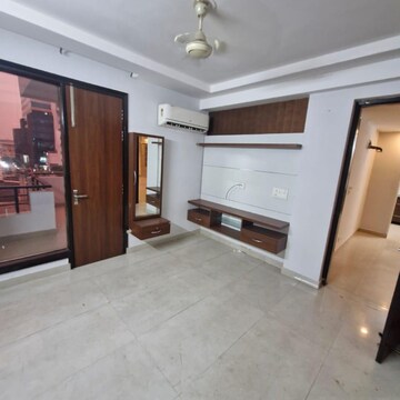 Living Room in 3.5 BHK Builder Floor at Signature Global Daxin Vistas, Bhondsi – for Sale
