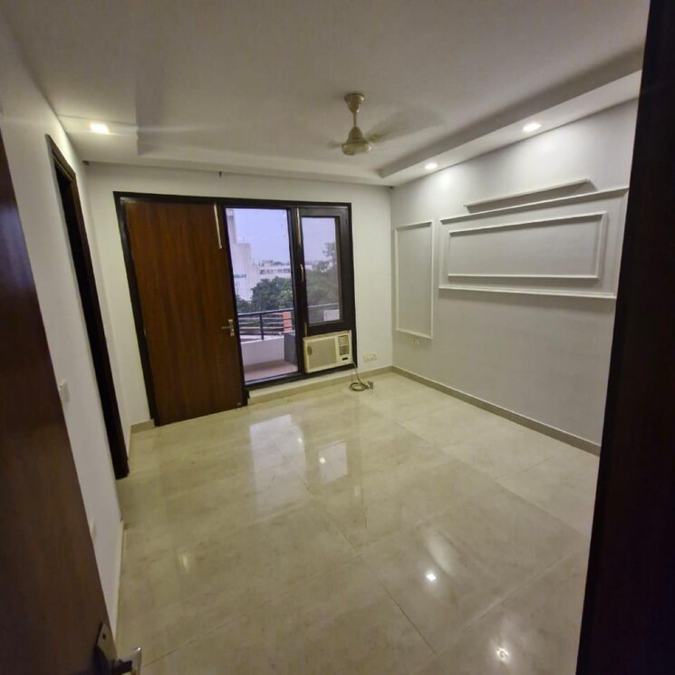 Bedroom, signature-global-daxin-vistas 3.5 Bedroom 1800 Sq.Ft. Builder Floor In Bhondsi Gurgaon 8100602