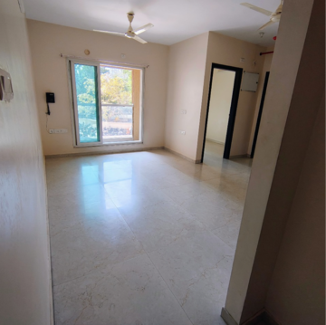 Room in 1.5 BHK Apartment at Dosti West County Phase 4 Dosti Pine, Kolshet Industrial Area – for Rent