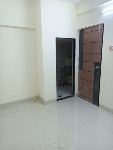 Room in 1 BHK Apartment at Shantee Sunshine Sapphire, Vasai East – for Sale