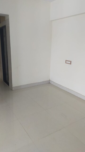 Room in 2 BHK Apartment at Shantee Sunshine Sapphire, Vasai East – for Sale