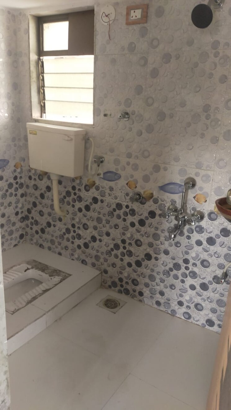 Bathroom, shantee-sunshine-sapphire 2 Bedroom 965 Sq.Ft. Apartment In Vasai East Palghar 8100756