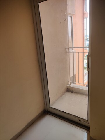 Room in 2 BHK Apartment at Wave Dream Homes, Wave City – for Rent