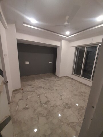 Room in 2 BHK Apartment at Khar West – for Rent