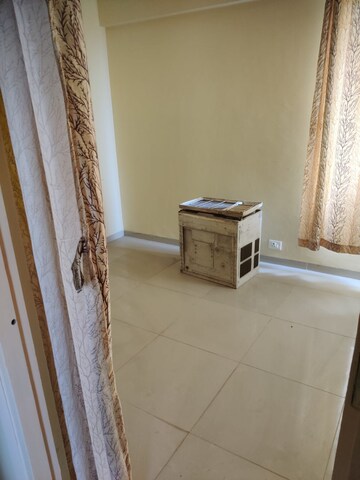 Bathroom in 2 BHK Apartment at Wave Dream Homes, Wave City – for Rent