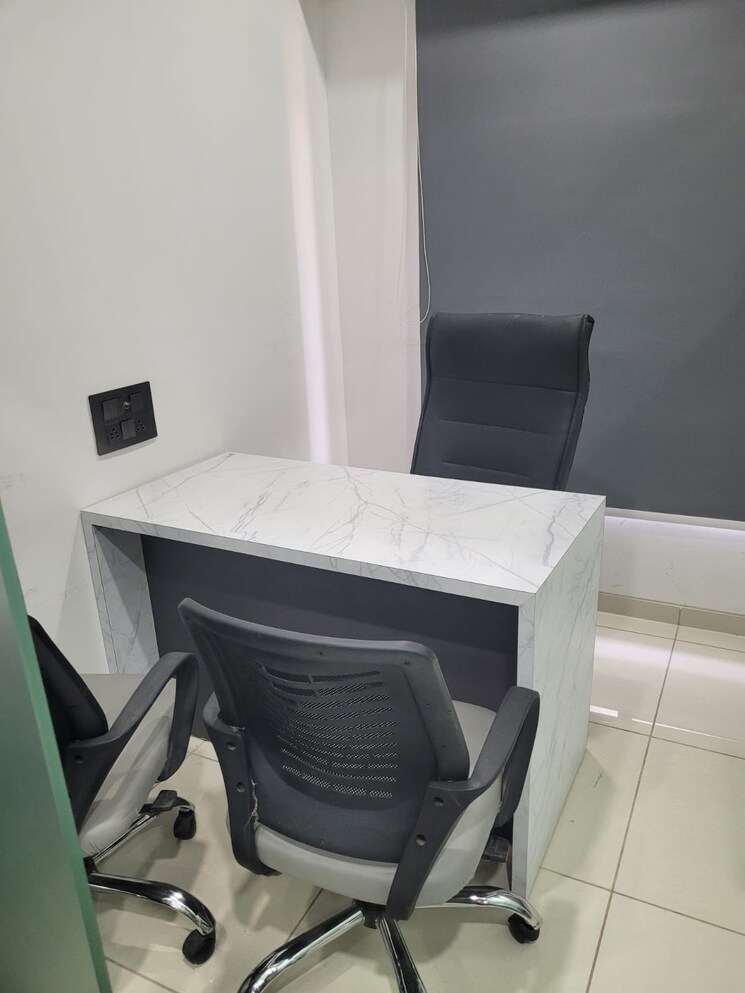 Team Area, sun-westbank Commercial Office Space 1200 Sq.Ft. In Navrangpura Ahmedabad 8090417