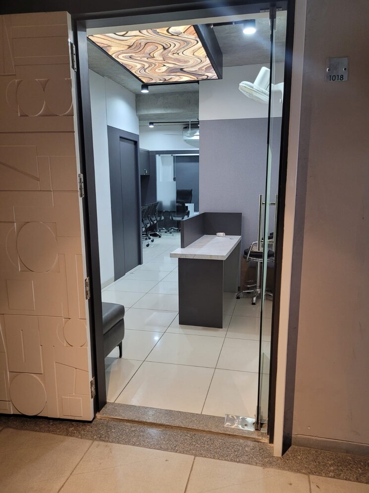 Bathroom, sun-westbank Commercial Office Space 1200 Sq.Ft. In Navrangpura Ahmedabad 8090417