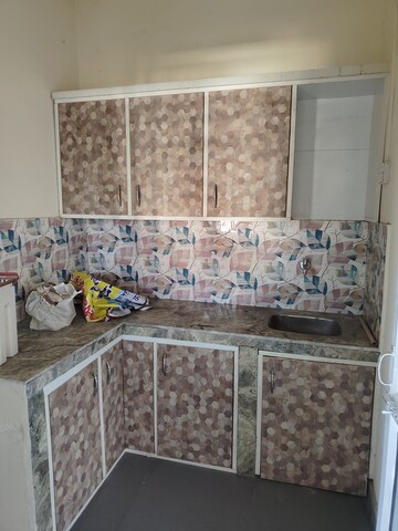Kitchen in 1.5 BHK Builder Floor at Sector 02 – for Rent