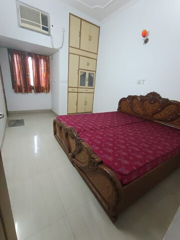 Bedroom in 2.5 BHK Apartment at Paschim Vihar – for Rent