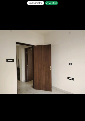 Room in 2 BHK Apartment at Orchid CHS Jogeswari, Jogeshwari West – for Rent