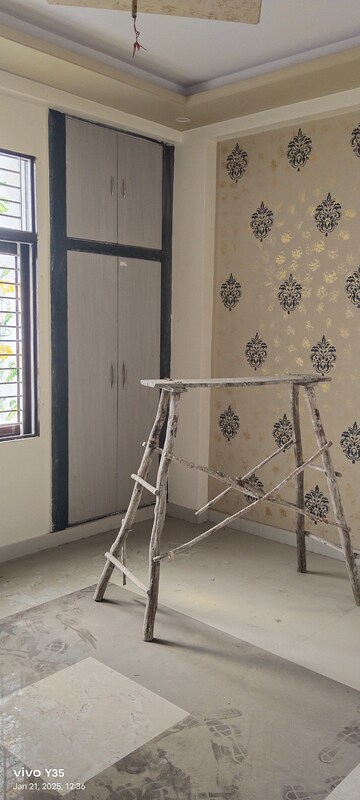Room in 3 BHK Builder Floor at Govindpuri – for Sale