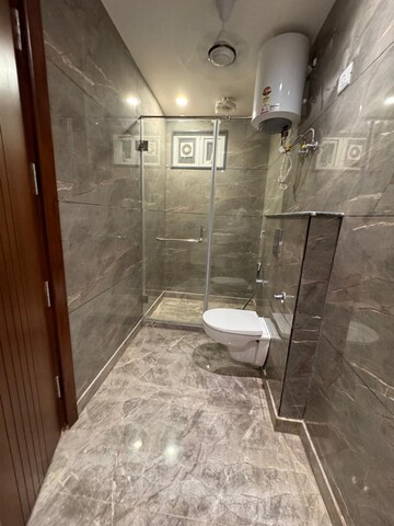 Bathroom in 3.5 BHK Builder Floor at Paschim Vihar – for Rent