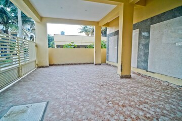 Bedroom in 1.5 BHK Builder Floor at Nri Layout – for Sale