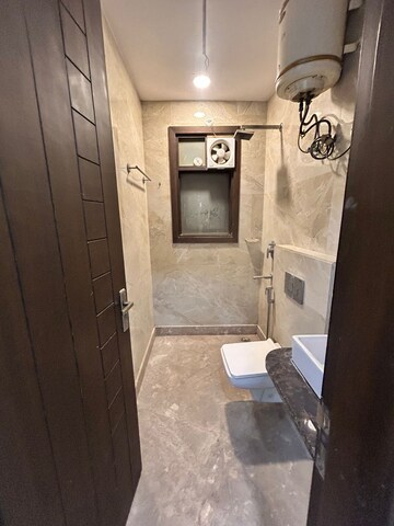 Bathroom in 3.5 BHK Apartment at Paschim Vihar – for Rent