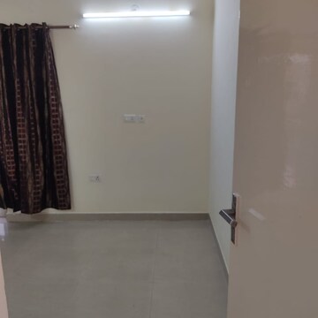 Room in 3 BHK Apartment at Orris Aster Court Premier, Sector 85 – for Sale