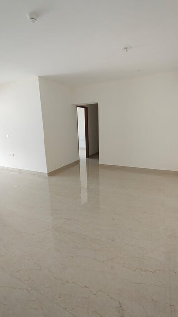 Room in 2 BHK Apartment at Pragati Plaza Wakad, Wakad – for Rent