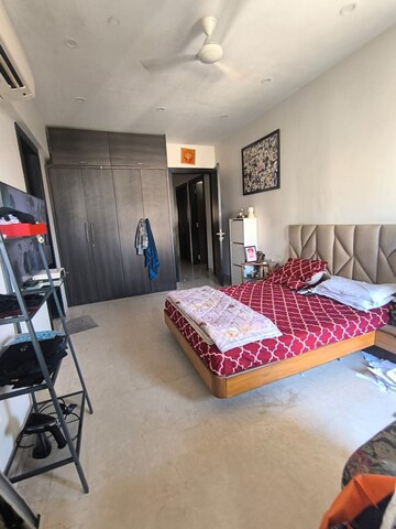 Bedroom in 4 BHK Apartment at Suhag Apartment, Santacruz West – for Rent