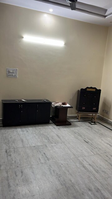 Living Room in 2 BHK Independent House at RWA Apartments Sector 39, Sector 39 – for Rent