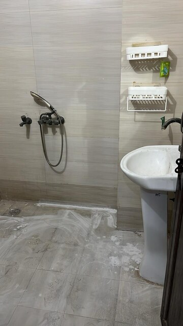 Bathroom in 2 BHK Independent House at RWA Apartments Sector 39, Sector 39 – for Rent