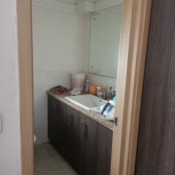 Bathroom in 3 BHK Apartment at DLF The Skycourt, Nawada Fatehpur – for Sale