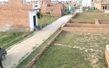 Plot For Sale in Sikandrabad