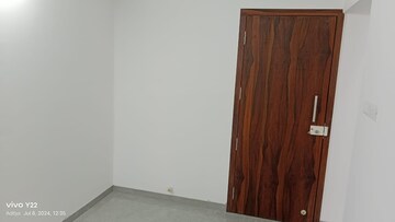 Room in 2 BHK Apartment at RR Lunkad 66 Avenue, Pimple Nilakh – for Rent