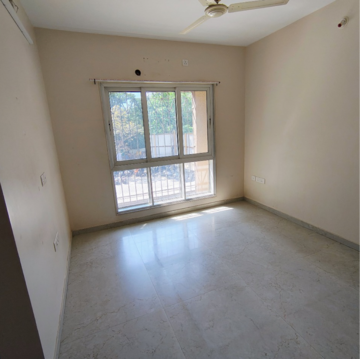 Room in 1.5 BHK Apartment at Dosti Oak, Kolshet Industrial Area – for Rent
