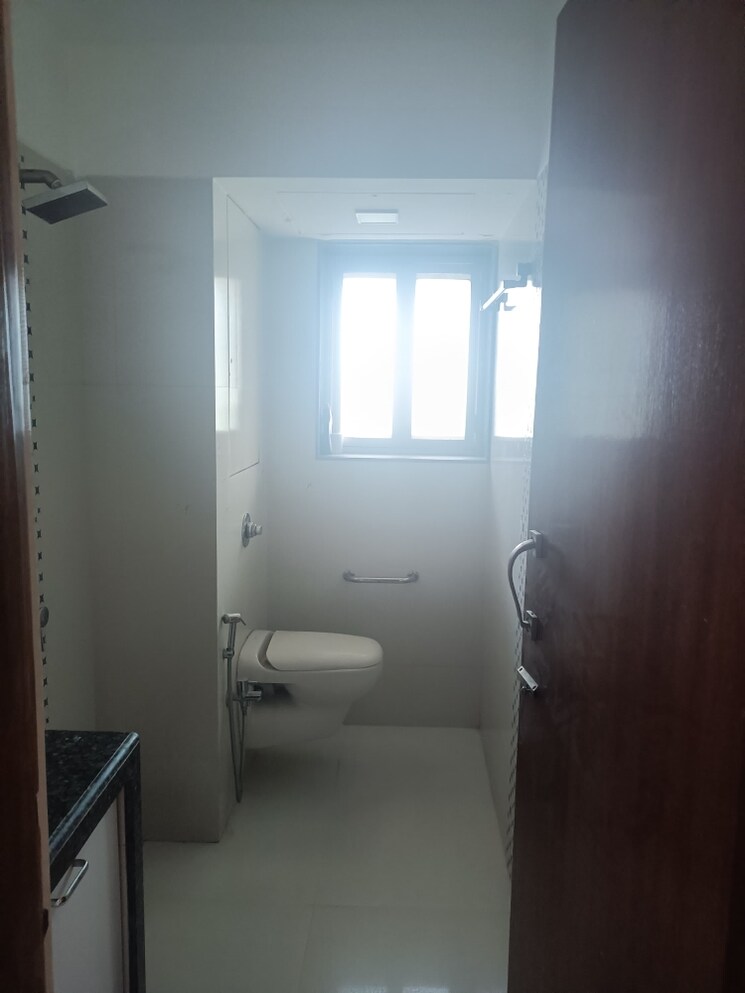 Bathroom, maker-tower 1 Bedroom 625 Sq.Ft. Apartment In Cuffe Parade Mumbai 8101378