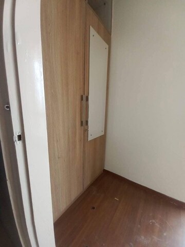 Building Lobby in 3 BHK Apartment at M3M Latitude, Sector 65 – for Rent