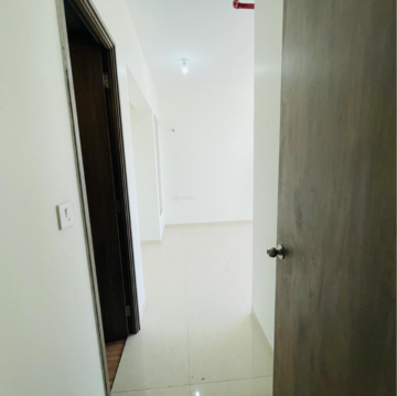 Building Lobby in 2 BHK Apartment at Kalpataru Paramount A, Majiwada – for Rent